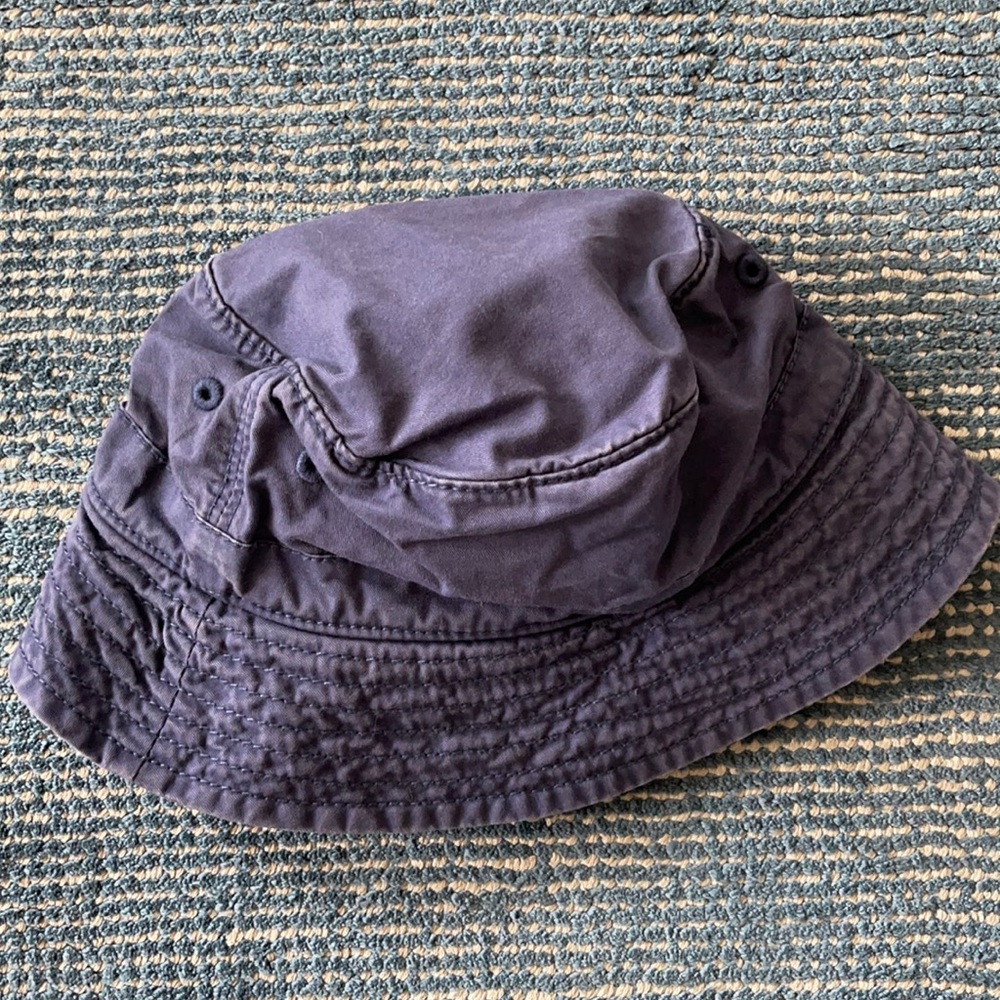 Gap hat